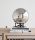 Lampe à poser - Globe Verre fumé & Pieds métal noir